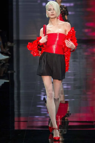 Look 37